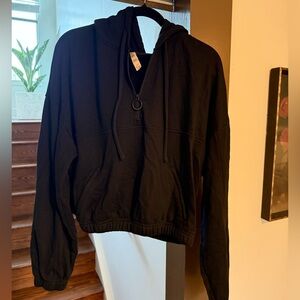 ALO Yoga Black Sweatshirt